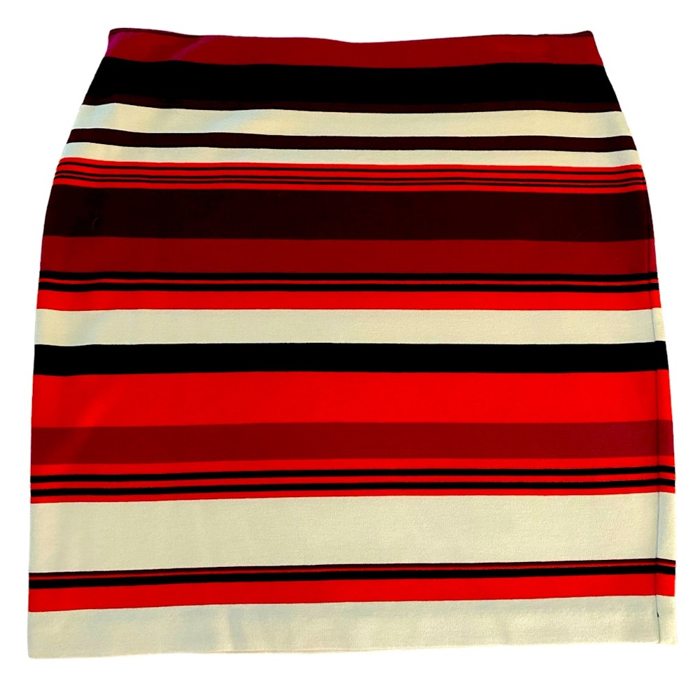 Ann Taylor skirt. Size 4P.
